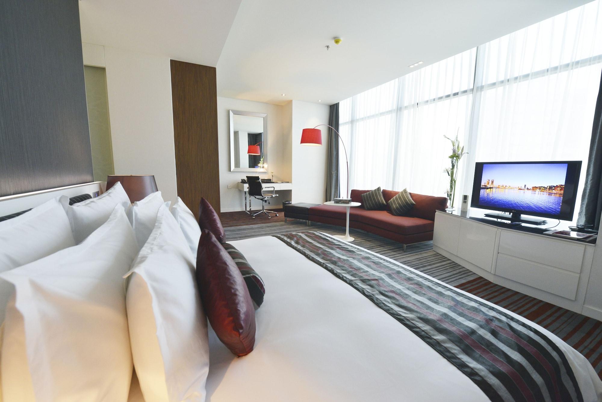 Ramee Grand Hotel And Spa Manama Exteriör bild Deluxe Suite